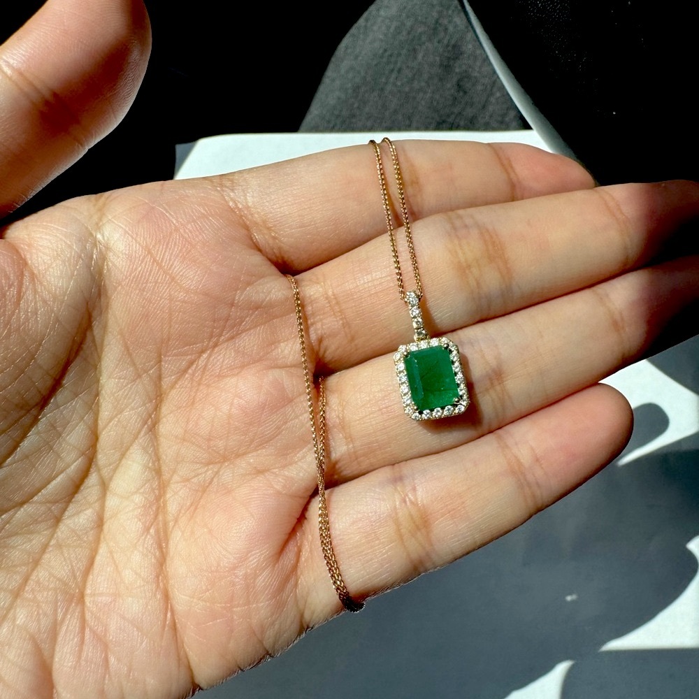Authentic EFFY Natural Emerald & Diamond Pendant 14K gold and gold chain